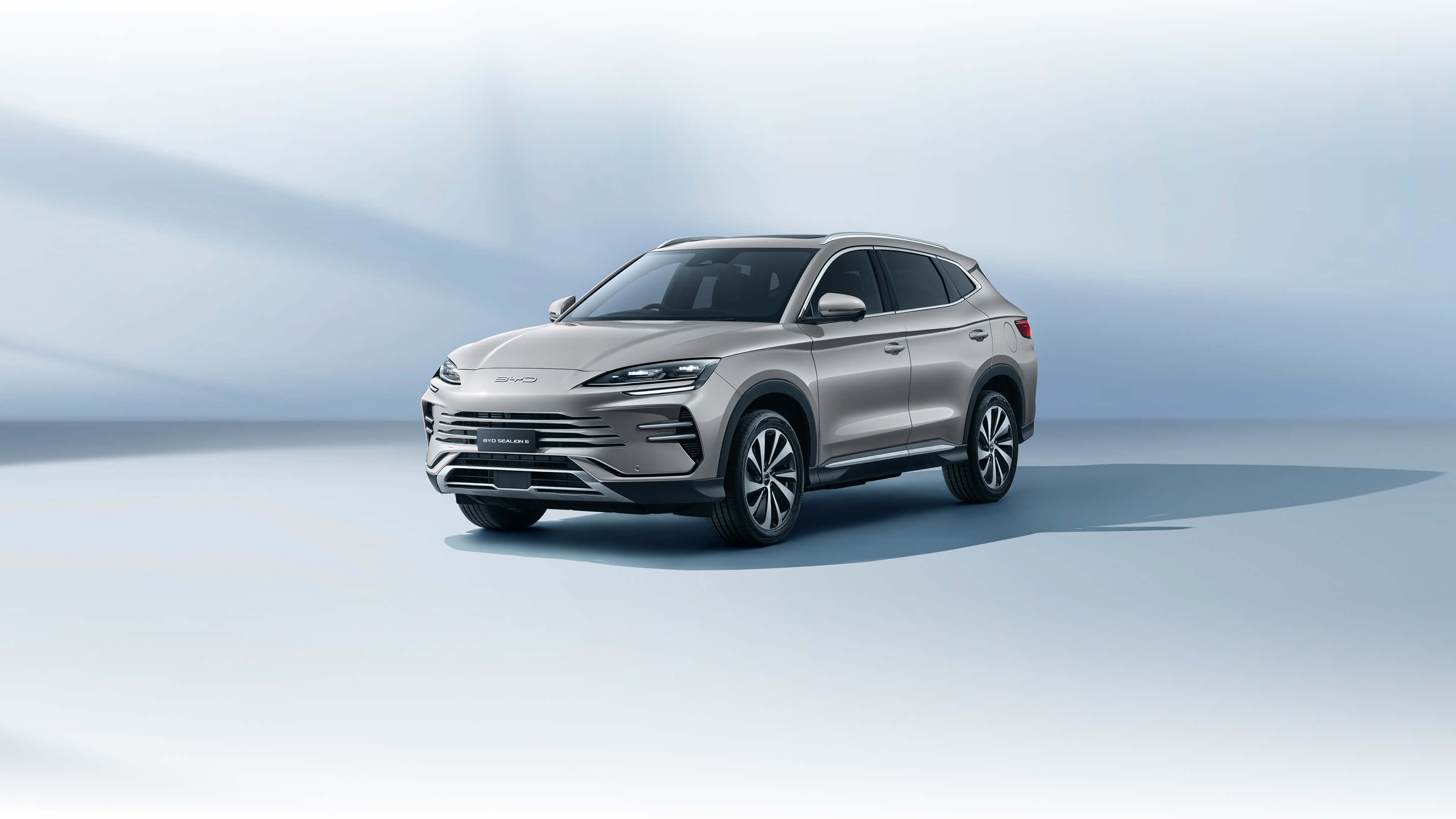 完美真人 SEALION 6